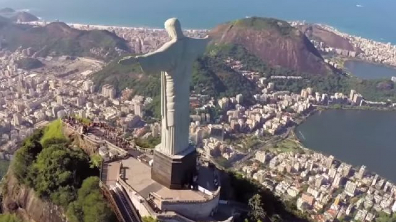 Statuia lui Iisus din Rio, cosmetizată