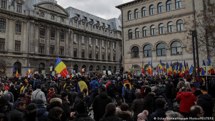 O nouă zi de proteste în Bucureşti