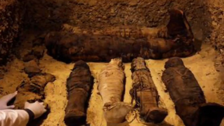 Mumiile regale vor fi scoase pentru prima dată pe străzile din Cairo. Egiptenii se tem deja de „blestemul faraonilor”