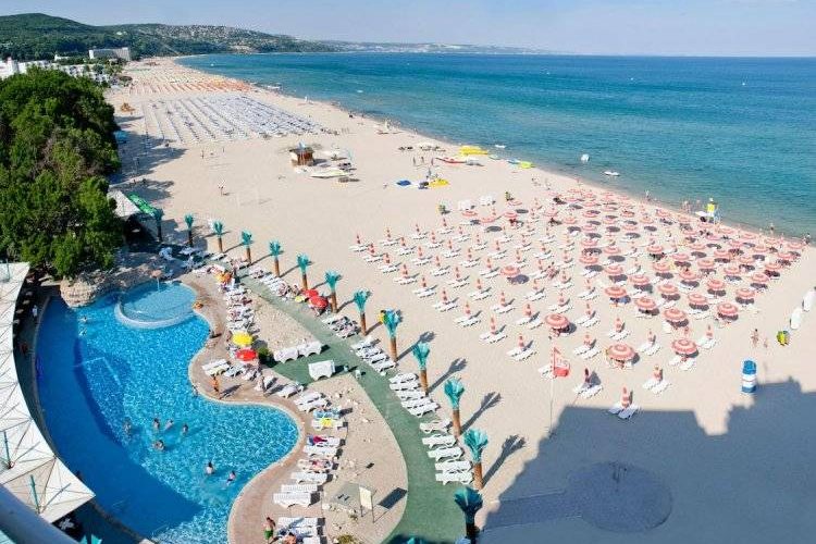 Bulgaria îşi pune speranţele în turiştii români pentru salvarea sezonului de vară 2021