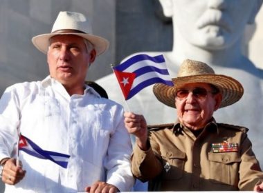 Sfârşitul unei ere în Cuba: După mai bine de şase decenii la putere, familia Castro devine istorie