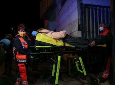 105 pacienţi scoşi noaptea din spital