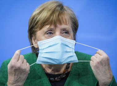 Angela Merkel le cere germanilor să stea acasă de Paşte: „Renunţaţi la orice călătorii care nu sunt esenţiale”