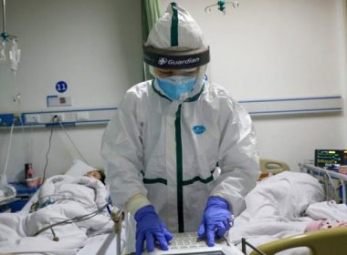 O variantă a coronavirusului pentru care vaccinurile sunt ineficiente se răspândeşte în Japonia