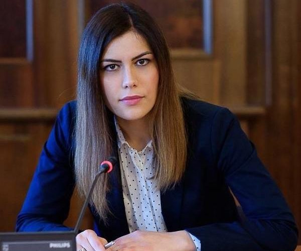USR o susţine pe Cristina Prună pentru funcţia de preşedinte al Camerei Deputaţilor