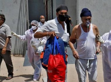India, îngenuncheată de pandemie