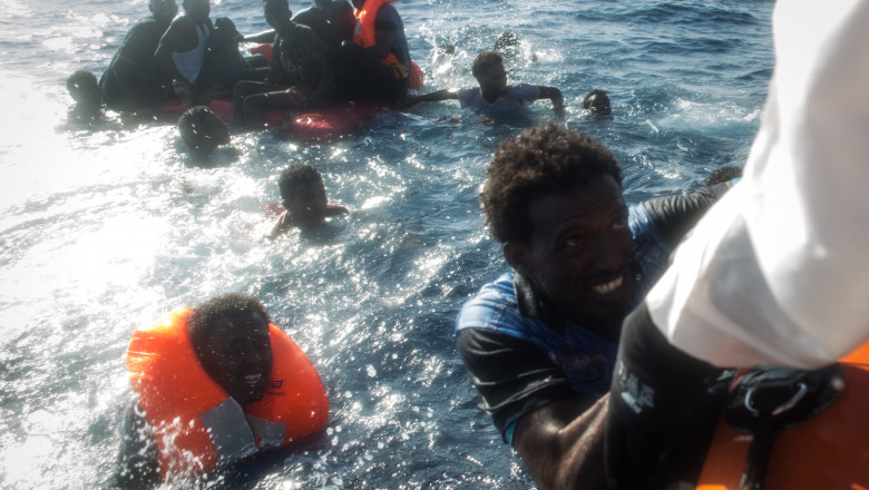 „Azi e zi liberă”. O înregistrare în dosarul unei tragedii produse în Mediterana arată cum 126 de oameni au fost lăsaţi să moară
