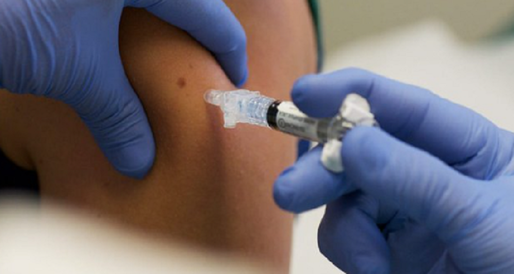 Pe principiul „oricum vom muri“, 85% dintre vârstnici refuză să se vaccineze