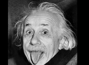 Ecuaţia lui Einstein, 1,2 milioane de dolari