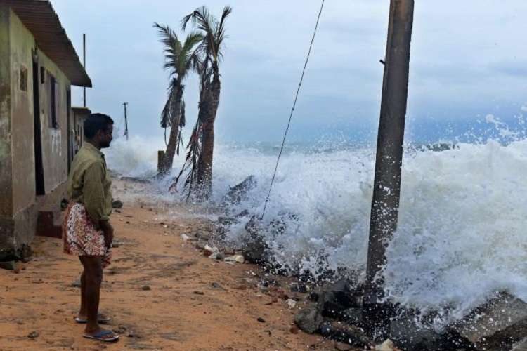 India, devastată de ciclonul Tauktae. Cel puţin patru oameni şi-au pierdut viaţa şi zeci de comune au fost distruse de ape