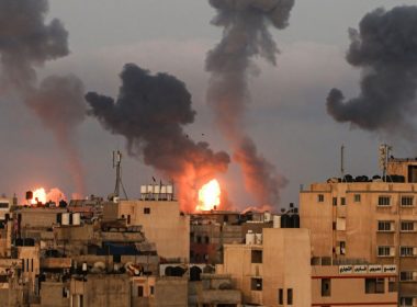 Noi tiruri de rachete au fost lansate de Hamas spre oraşele din Israel după raidurile în forţă în Fâşia Gaza