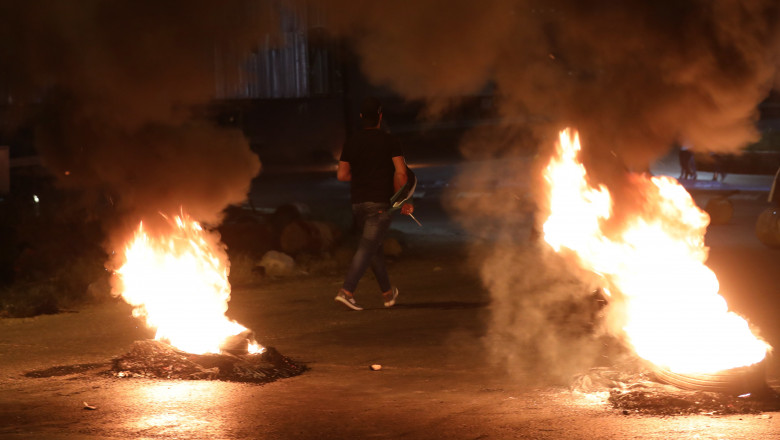 Noi violenţe între poliţia israeliană şi protestatarii palestinieni, soldate cu zeci de răniţi. Erdogan: "Israelul, stat terorist crud"