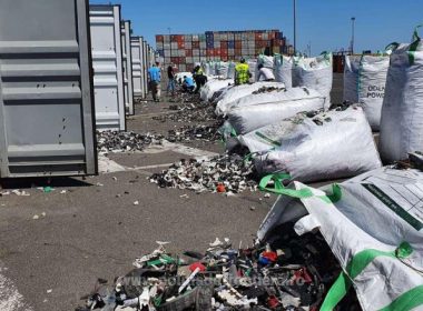 Mai mult de 12 tone de deşeuri ajunse în România din Germania au fost returnate