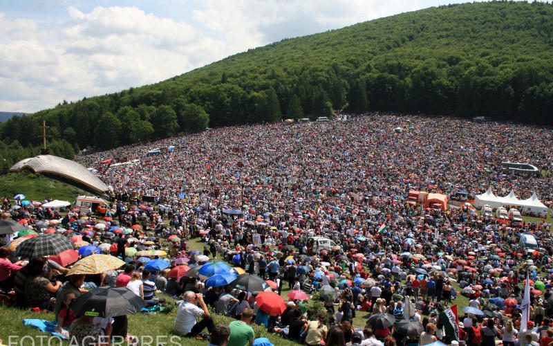 40.000 de oameni, aşteptaţi la pelerinajul de la Şumuleu Ciuc. Acolo va avea loc şi un maraton al vaccinării iniţiat de un călugăr