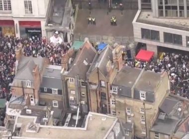 O manifestaţie propalestiniană a adunat mii de persoane la Londra