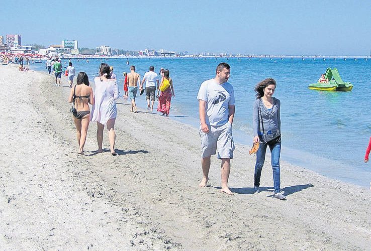 35.000 de turişti pe litoral