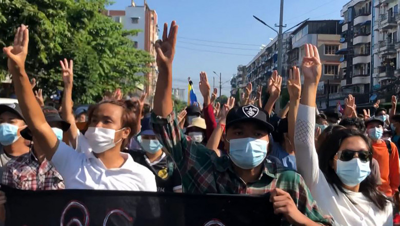 Noi proteste de amploare în Myanmar. Şapte demonstranţi au fost ucişi de forţele de ordine