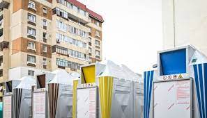 Primăria Sibiu instalează tomberoanele smart în zonele dintre blocuri