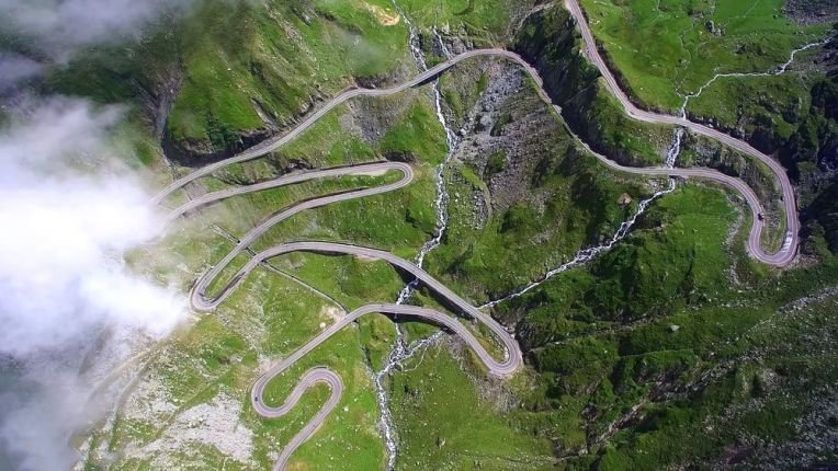 Când se redeschid Transfăgărăşan şi Transalpina - cele mai spectaculoase şosele din România