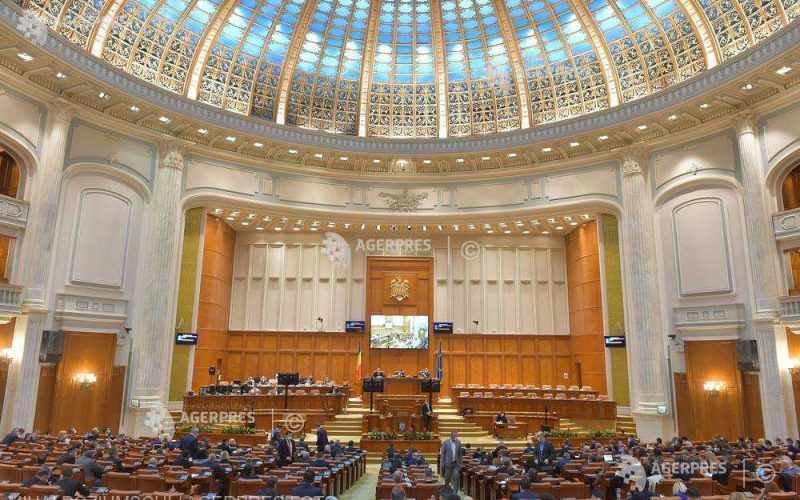 Parlement: Moţiunea de cenzură va fi citită în plenul runit miercuri