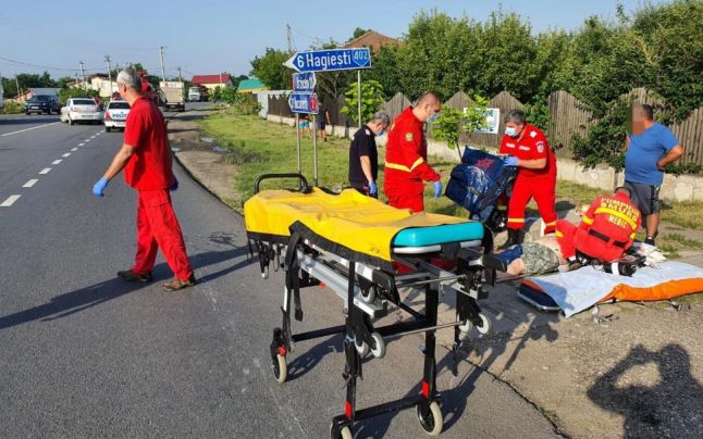 Pieton accidentat grav pe DN2. Victima, preluată de un elicopter SMURD