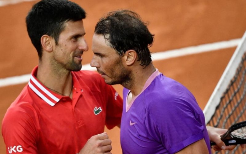 Cine a zis că doar fotbalul e la putere în aceste zile? Nadal şi Djokovic au oferit o semifinală de poveste la Roland Garros. Imagini astăzi la Focus Sport, de la 19 fără trei minute.