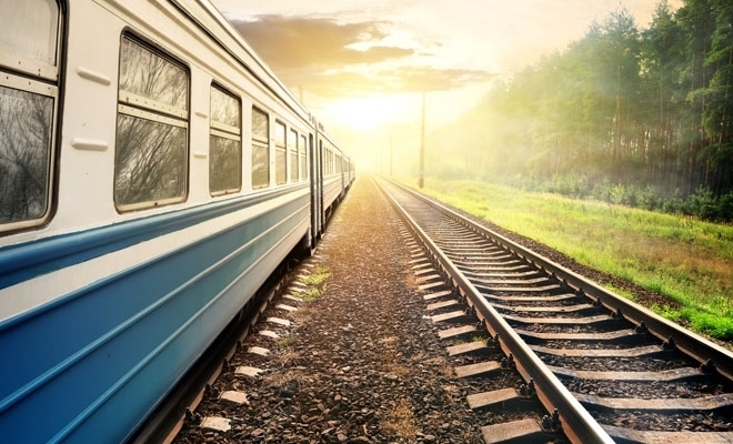 Licitaţie deschisă pentru modernizarea infrastructurii feroviare din staţiile CFR din Feteşti şi Ciulniţa