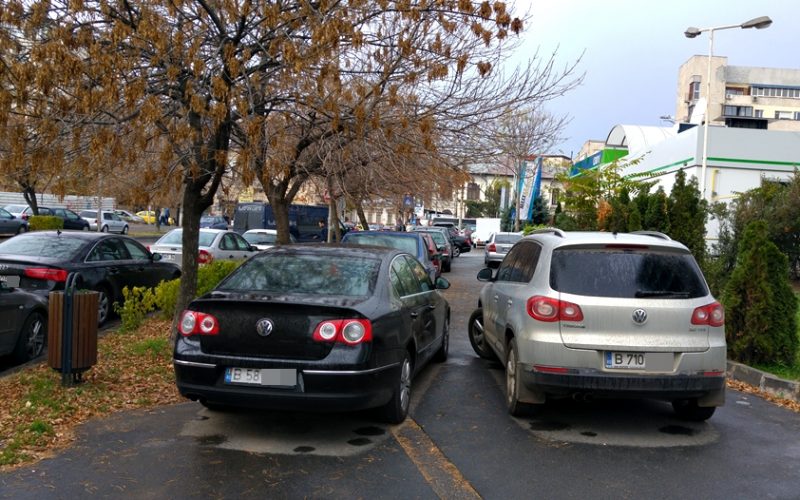 4 din 5 maşini nu au loc de parcare în Bucureşti