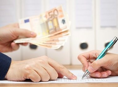 Băncile din România continuă să acorde credite în mod susţinut