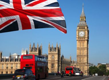 Ambasadorului chinez în Marea Britanie îi este interzisă intrarea în Parlamentul de la Londra. Care este motivul