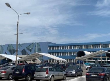 Aeroportul Otopeni a inaugurat Parcul Zburătorilor, unde pasagerii pot aştepta în aer liber
