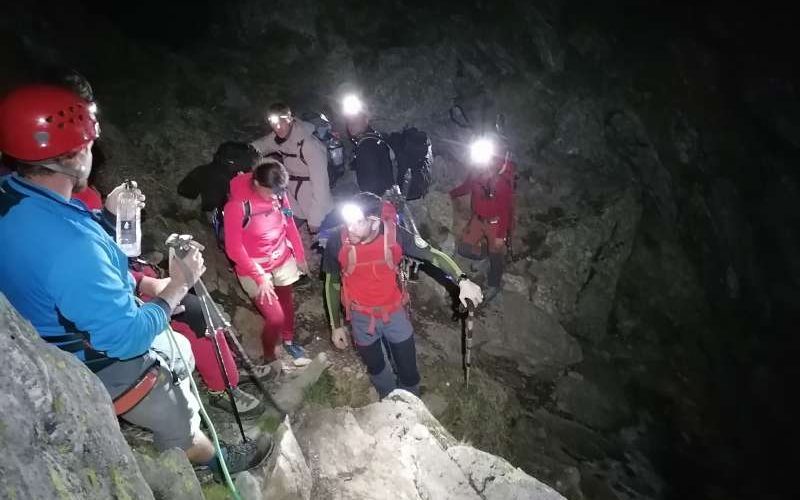 Operaţiune de salvare în Argeş. Trei turişti cehi rătăciţi, unul este lovit la picior