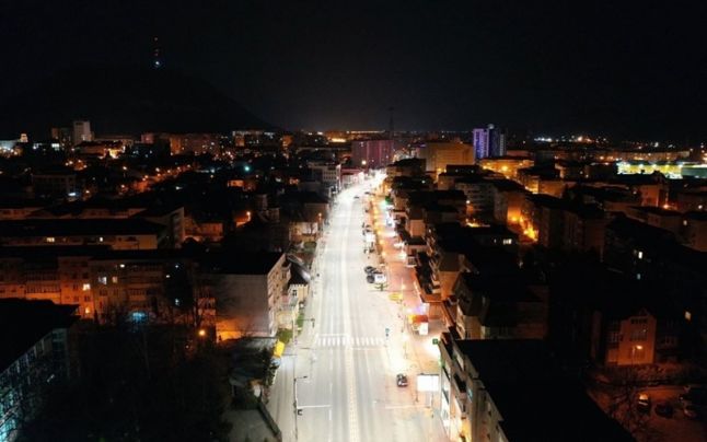 Oraşul în care se vede noaptea ca ziua. Milioane de euro pentru iluminat stradal inteligent