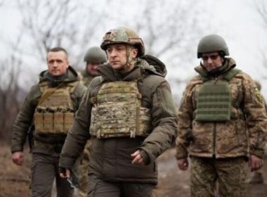 Preşedintele Ucrainei îşi pune oameni loiali la vârful armatei şi serviciilor secrete