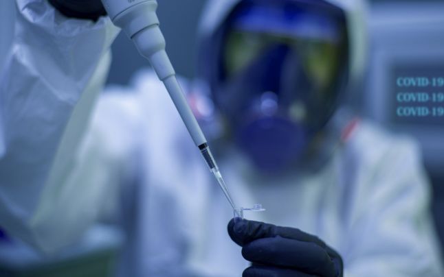 'Număr important'' de eşecuri ale vaccinului Janssen semnalate în Franţa