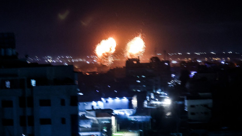 Lovituri israeliene în Gaza, ca răspuns la baloanele incendiare lansate de Hamas