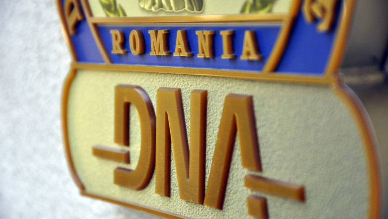 DNA a ridicat documente de la direcţia de achiziţii