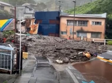 Japonia: Alunecare de teren la Atami; 20 de persoane sunt date dispărute, două au murit