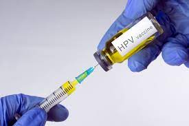 Vaccinul anti-HPV reduce cu aproximativ 90% cazurile de cancer de col uterin, arată un nou studiu