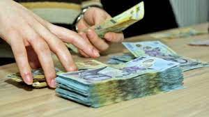 Raluca Turcan: Salariul minim ar putea creşte cu 8-12%, înainte de sfârşitul anului