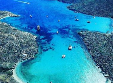 Turiştii îşi fac bagajele şi pleacă de pe insula grecească Mykonos, nemulţumiţi de noile restricţii: „Mi-am cheltuit banii degeaba!”
