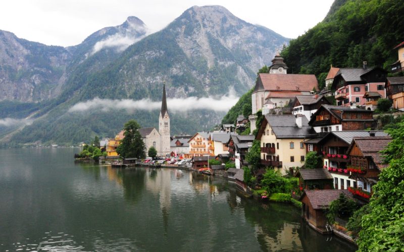 Topirea gheţarilor a dus la formarea a peste 1.000 de lacuri în Alpii elveţieni în ultimele două secole