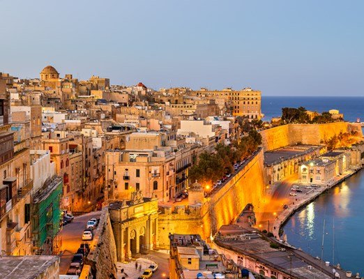 Malta primeşte din nou persoane nevaccinate