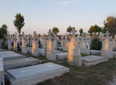 Reuters: Firmele funerare din România se luptă să ţină pasul cu valul 4 al pandemiei. Patron: Cererea de sicrie a crescut cu 50%