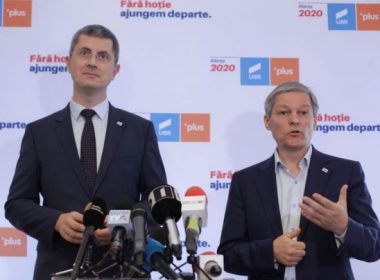 Diseară va fi anunţat preşedintele USR PLUS. Dan Barna şi Dacian Cioloş, luptă cu lovituri sub centură