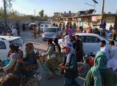 Viaţa în Kabul după venirea talibanilor: Bărbaţii nu se mai bărbieresc, femeile nu mai vin la muncă (BBC)