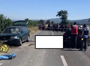Accident grav în Braşov. Doi copii au murit pe loc după ce o căruţă şi două maşini s-au ciocnit