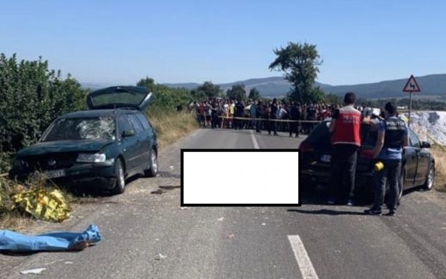 Accident grav în Braşov. Doi copii au murit pe loc după ce o căruţă şi două maşini s-au ciocnit