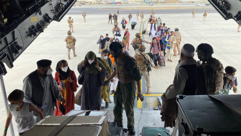 Coşmarul continuă pe aeroportul din Kabul