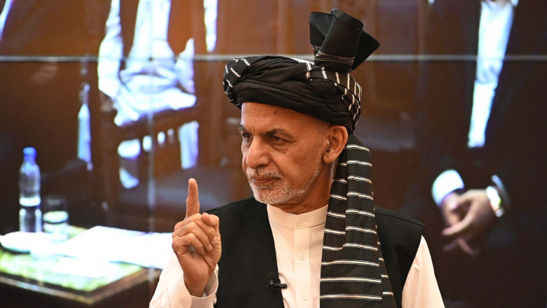 Preşedintele Ashraf Ghani anunţă că a început consultări pentru a găsi o soluţie politică pentru criza din Afganistan